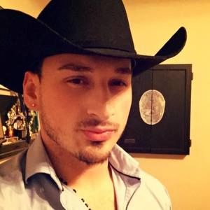 Meet your Posher, Victor